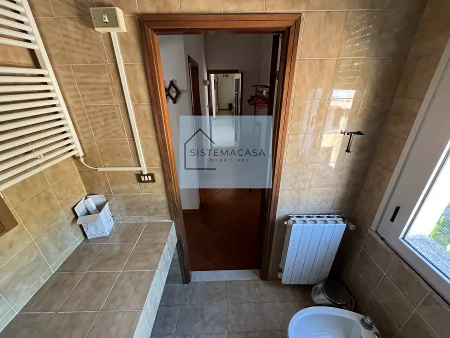 Immagine 36 di Appartamento in vendita  in Via Colombo a Cervia