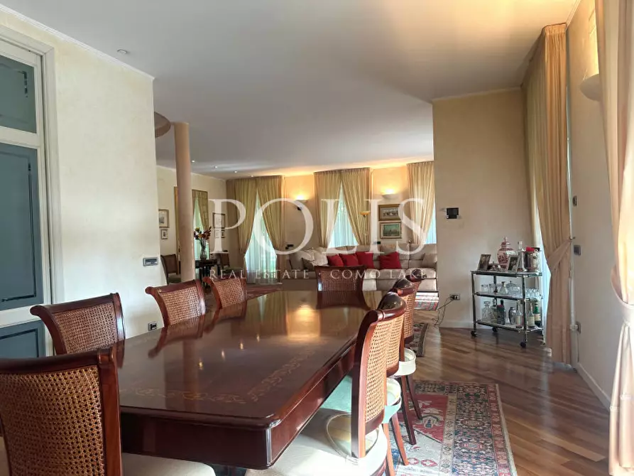 Immagine 14 di Villa in vendita  in via belvedere a Como