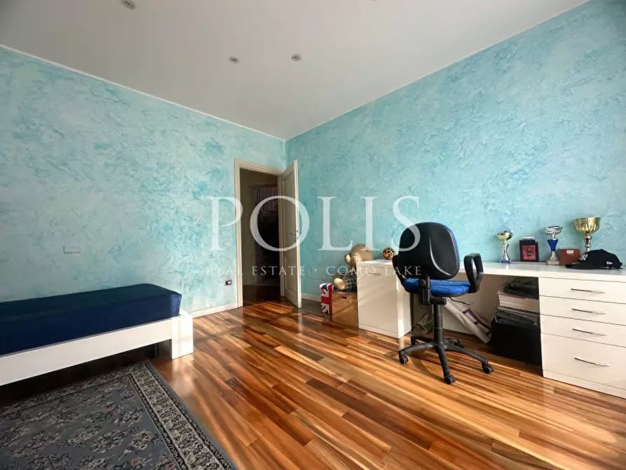 Immagine 19 di Villa in vendita  in via belvedere a Como