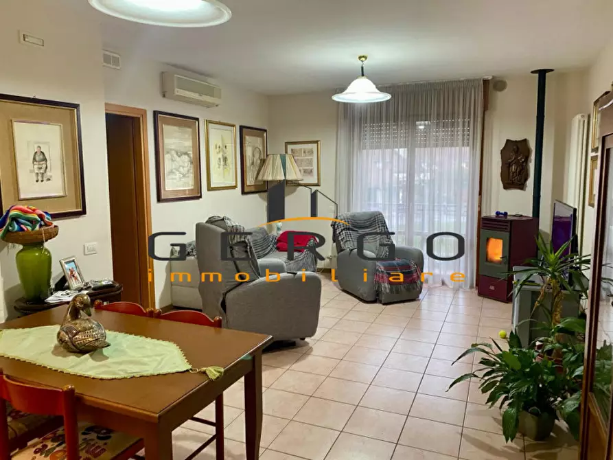 Immagine 1 di Appartamento in vendita  in Via Roma a Castelfranco Veneto