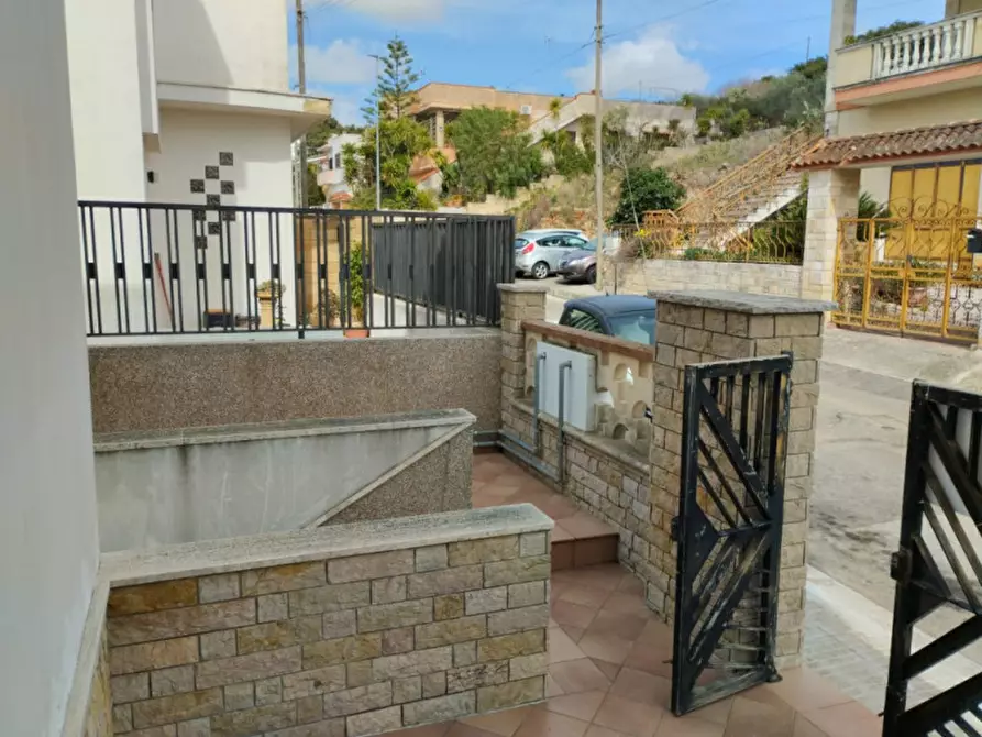 Immagine 3 di Casa bifamiliare in vendita  a Matino