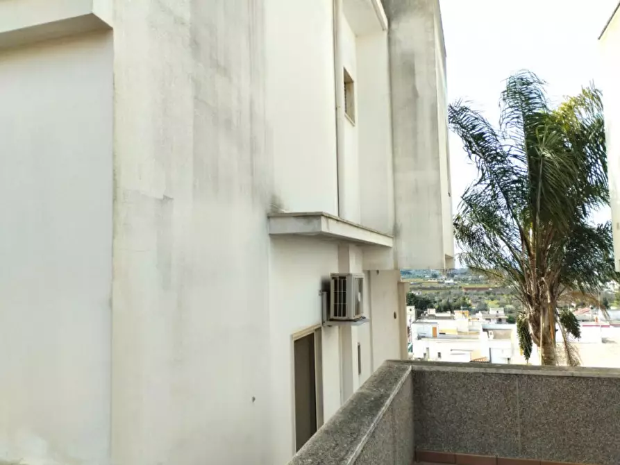 Immagine 9 di Casa bifamiliare in vendita  a Matino