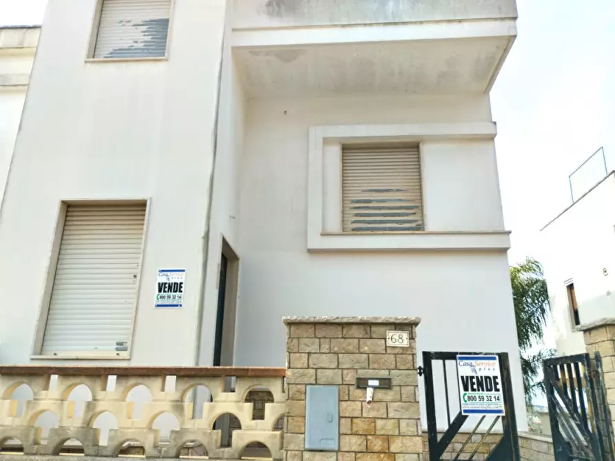 Immagine 10 di Casa bifamiliare in vendita  a Matino