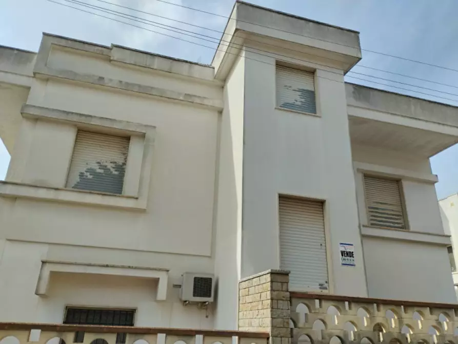 Immagine 11 di Casa bifamiliare in vendita  a Matino