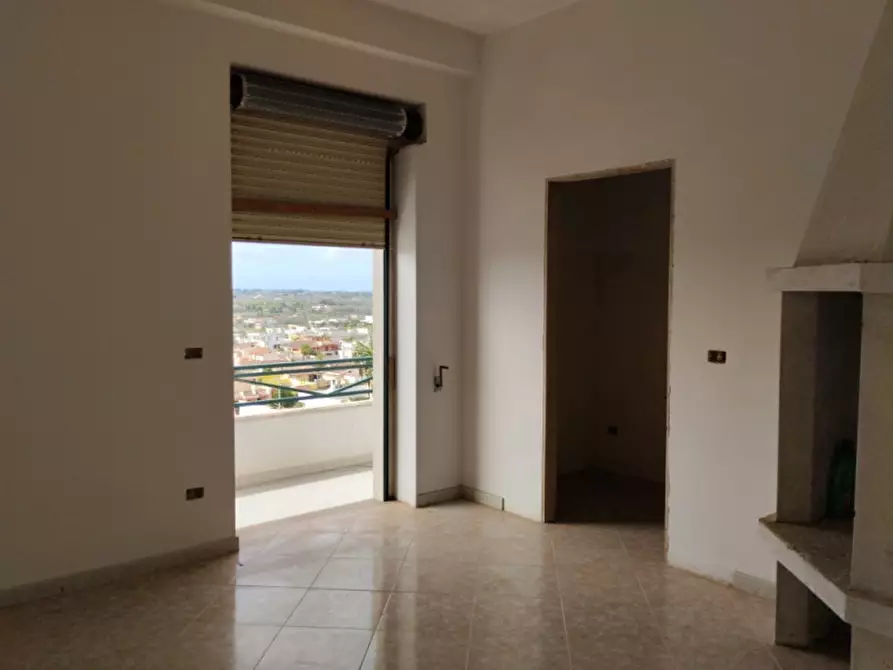 Immagine 13 di Casa bifamiliare in vendita  a Matino