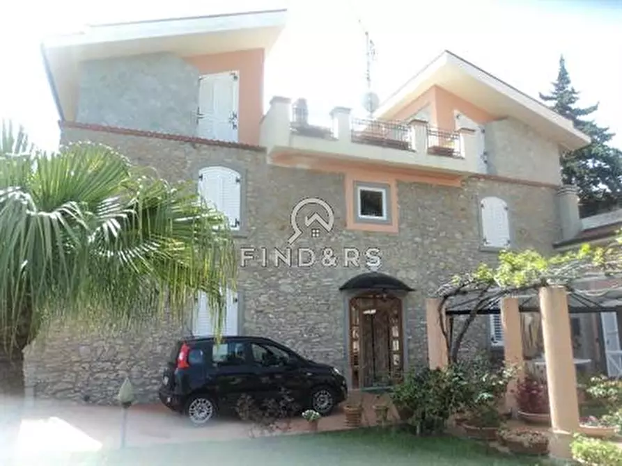 Immagine 1 di Villa in vendita  in Contrada Paesana a Patti