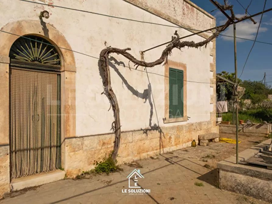 Immagine 25 di Villa in vendita  in strada comunale del rosario a Putignano