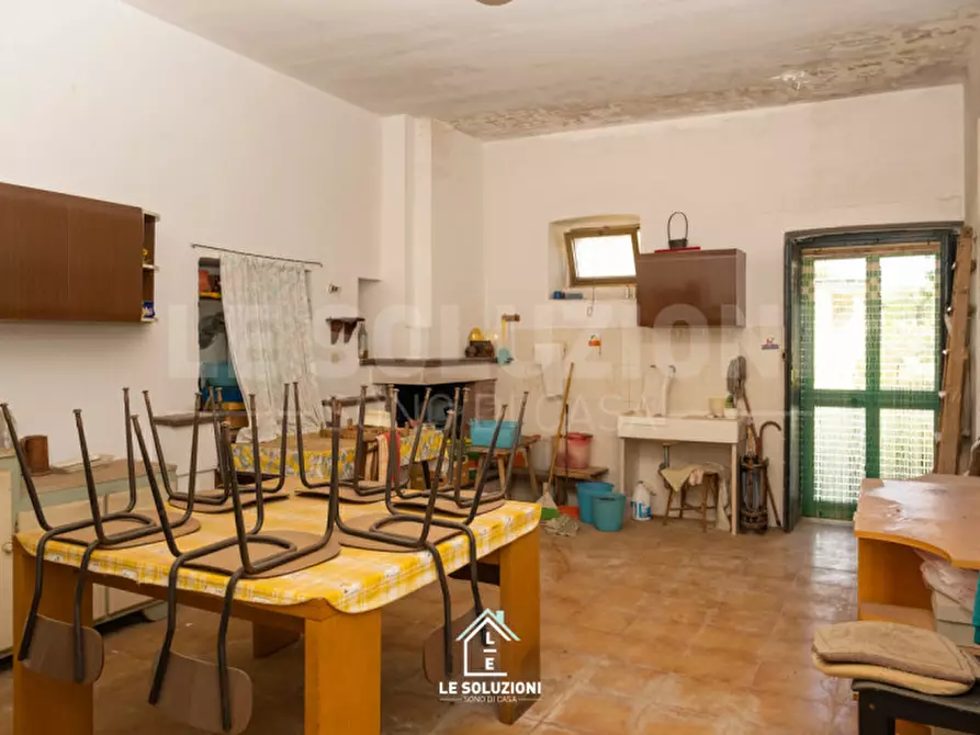 Immagine 33 di Villa in vendita  in strada comunale del rosario a Putignano