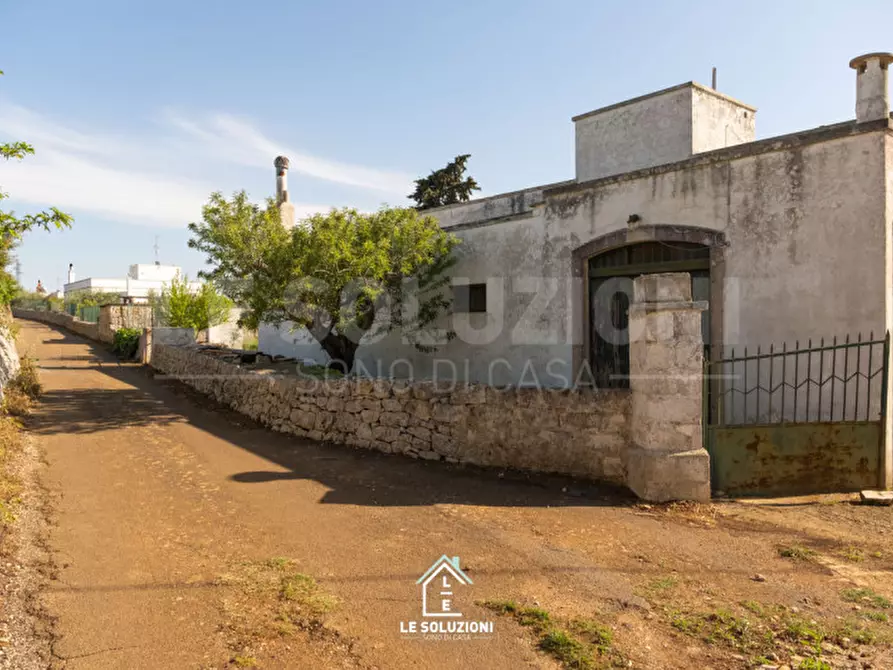 Immagine 42 di Villa in vendita  in strada comunale del rosario a Putignano