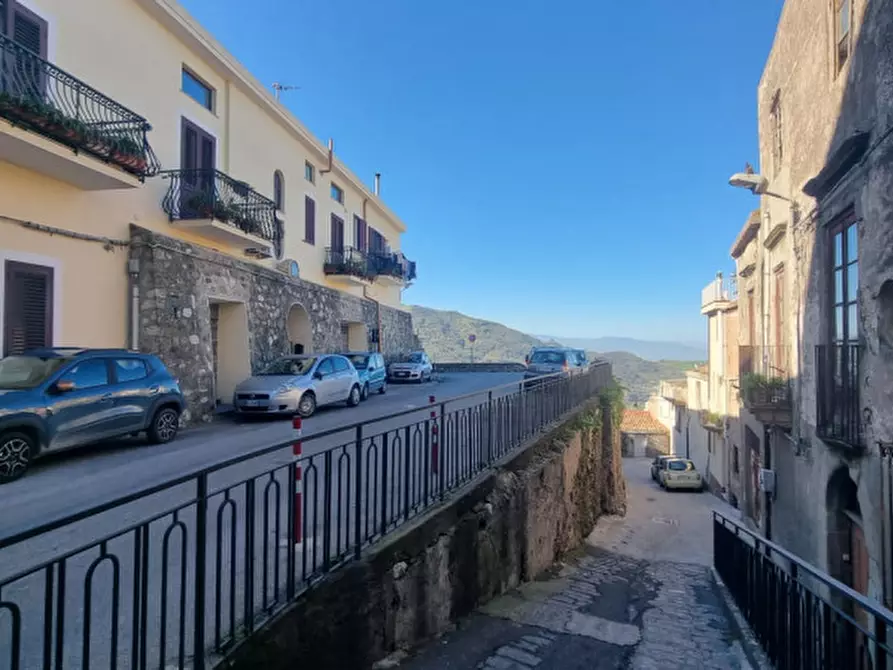 Immagine 5 di Casa indipendente in vendita  in Via Cattedrale, 38 a Santa Lucia Del Mela