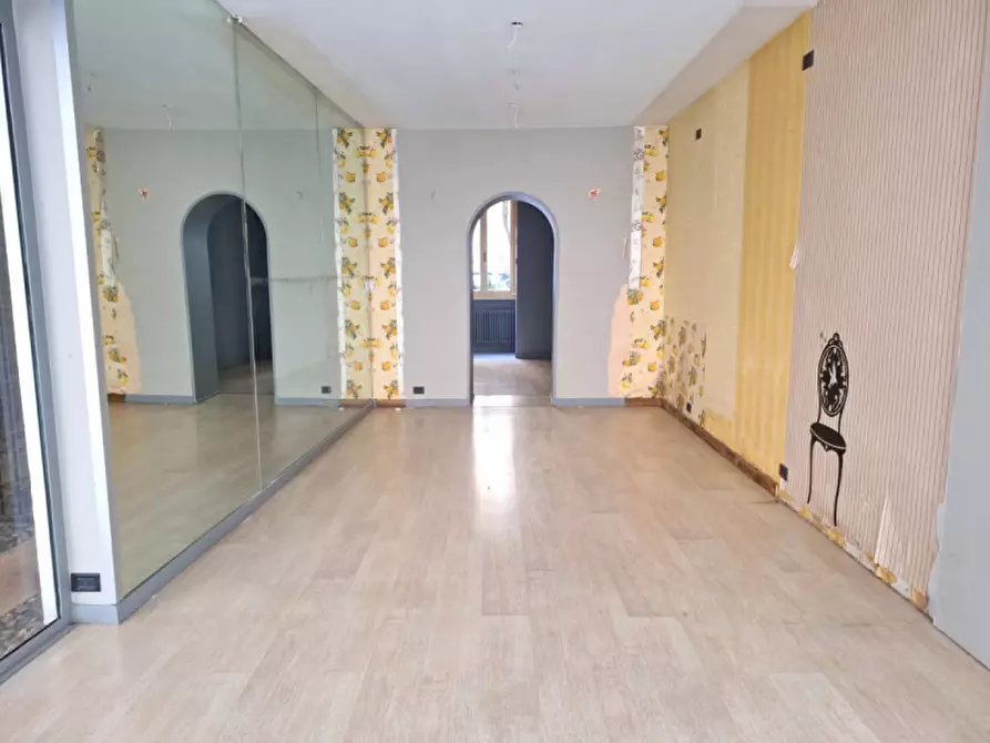 Immagine 2 di Negozio in vendita  in Contrà Porti a Vicenza