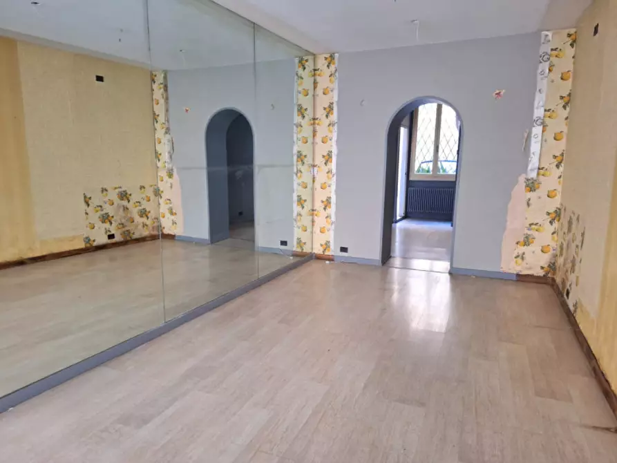 Immagine 8 di Negozio in vendita  in Contrà Porti a Vicenza