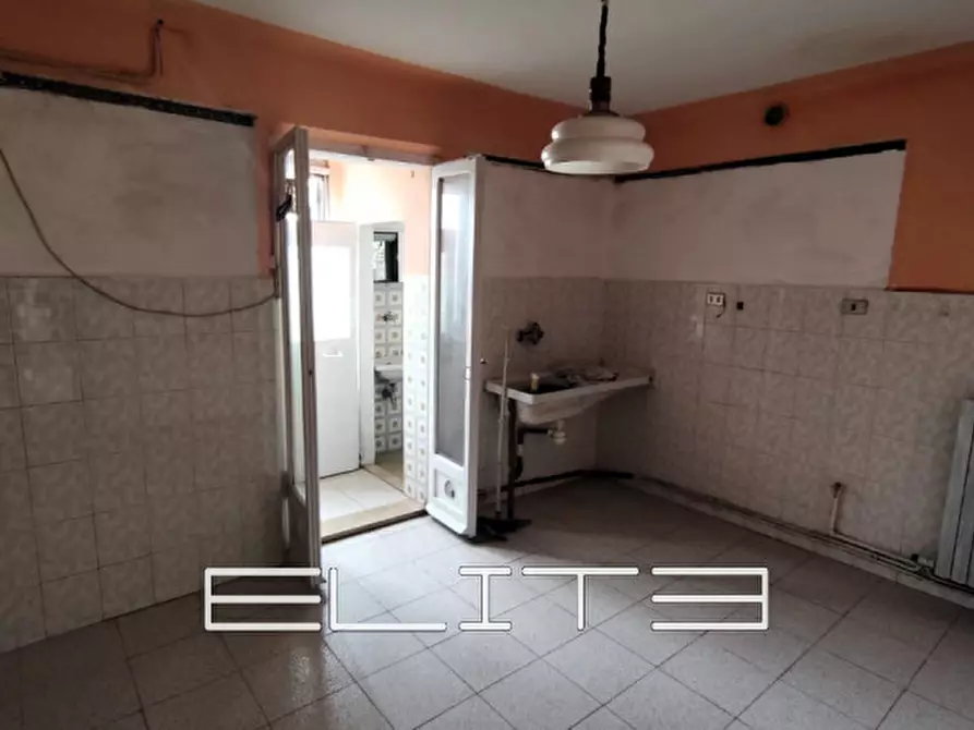Immagine 1 di Appartamento in vendita  in via Paolucci a Ancona