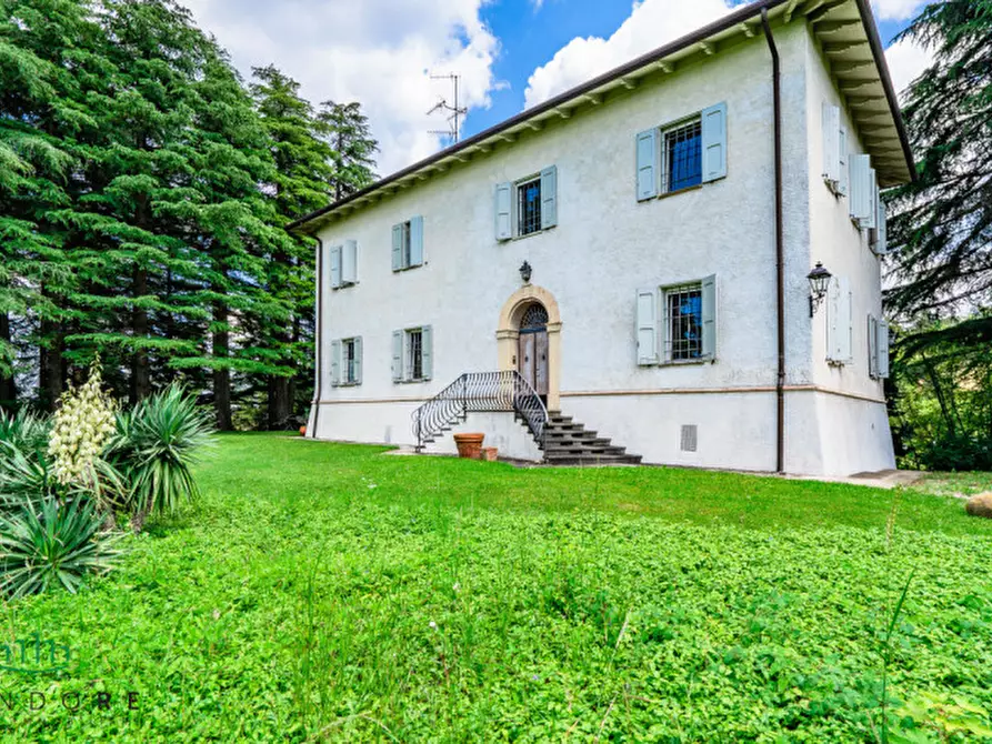 Immagine 1 di Villa in vendita  in LAgune a Sasso Marconi