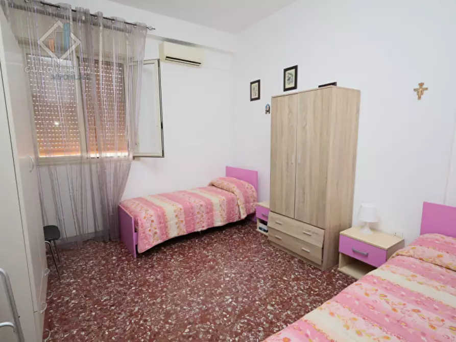 Immagine 3 di Appartamento in vendita  in via Bari n.01 a Palagonia