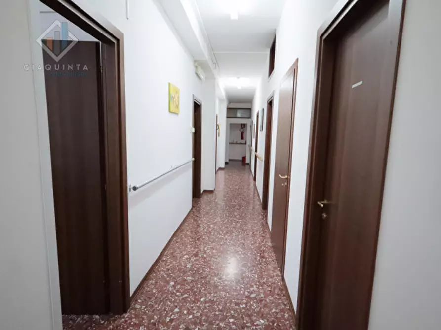 Immagine 12 di Appartamento in vendita  in via Bari n.01 a Palagonia