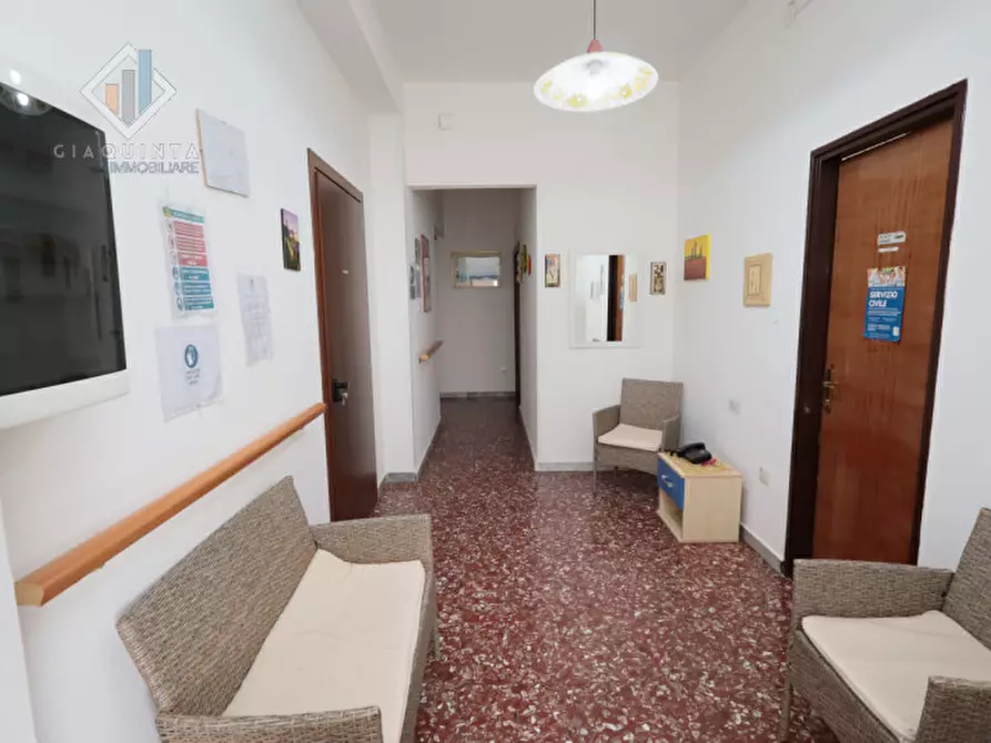 Immagine 20 di Appartamento in vendita  in via Bari n.01 a Palagonia