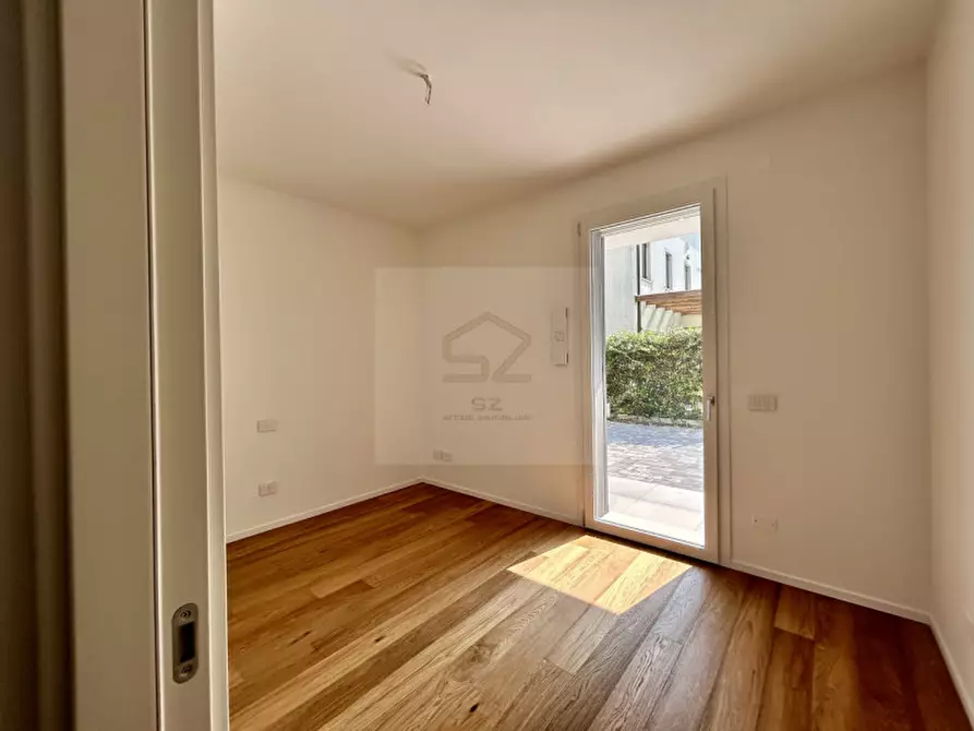 Immagine 10 di Appartamento in vendita  in via comino a Padova