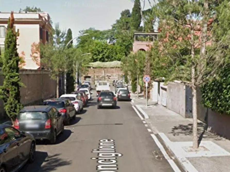 Immagine 8 di Appartamento in vendita  in Via Ronciglione a Roma