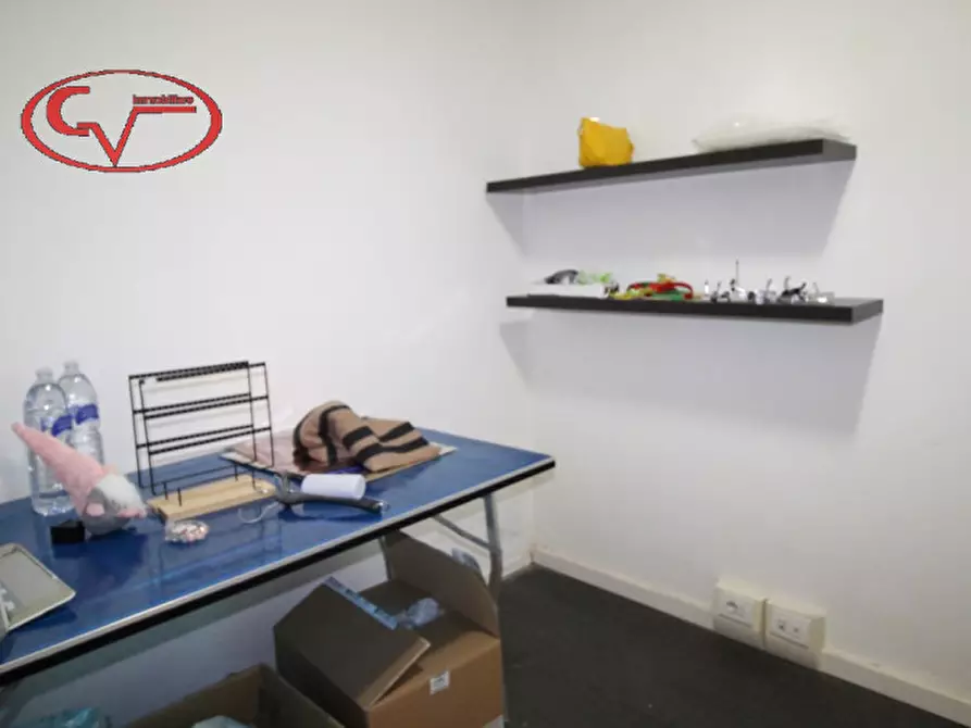 Immagine 11 di Negozio in affitto  in Corso Italia a San Giovanni Valdarno