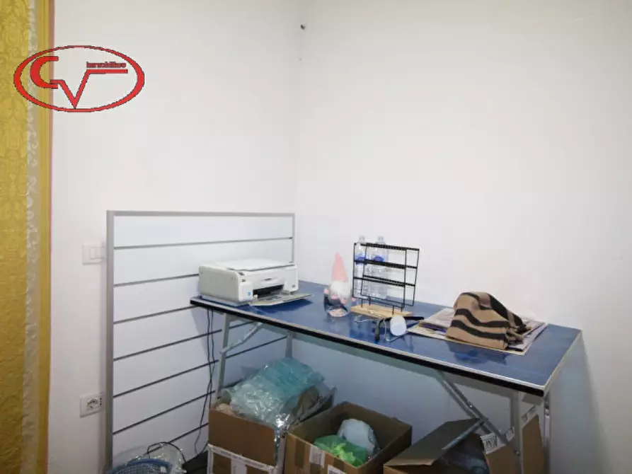 Immagine 12 di Negozio in affitto  in Corso Italia a San Giovanni Valdarno