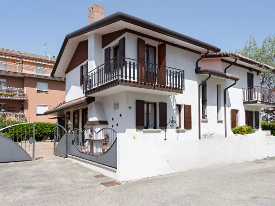 Immagine 1 di Casa bifamiliare in vendita  a Venezia