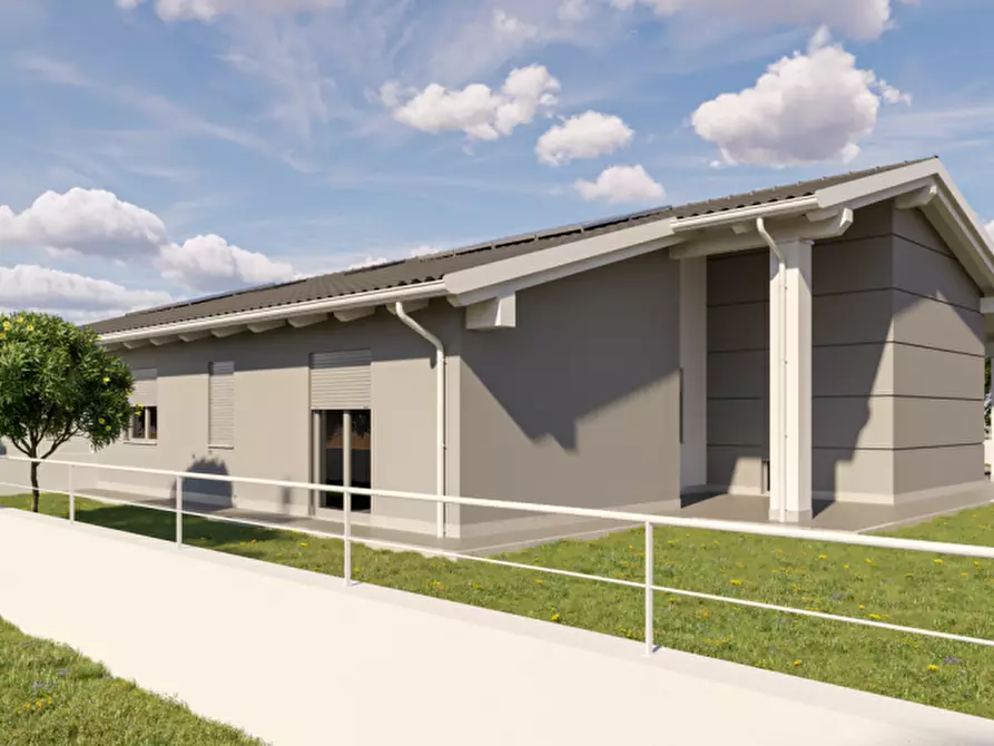 Immagine 1 di Casa indipendente in vendita  a Suzzara