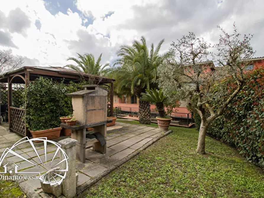 Immagine 1 di Villetta a schiera in vendita  a Poggio A Caiano