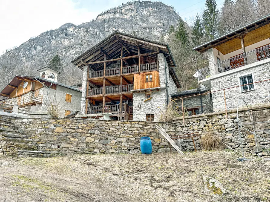 Immagine 40 di Appartamento in vendita  in casa capietto a Mollia