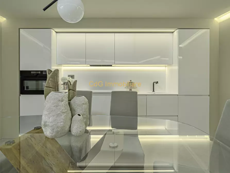 Immagine 10 di Appartamento in vendita  in promenade a Arzachena