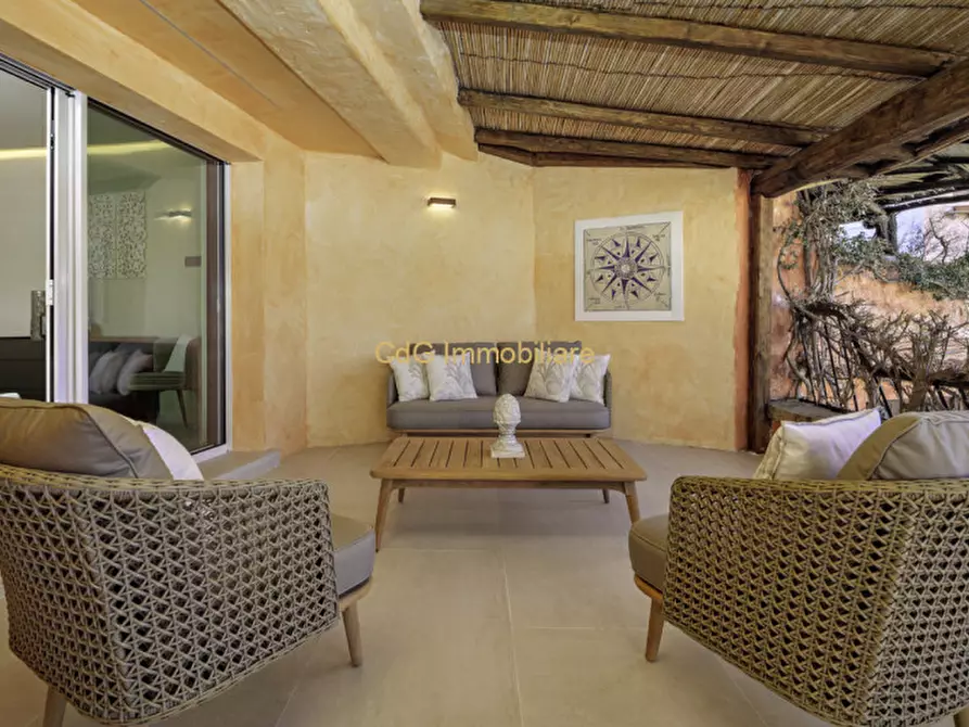 Immagine 19 di Appartamento in vendita  in promenade a Arzachena