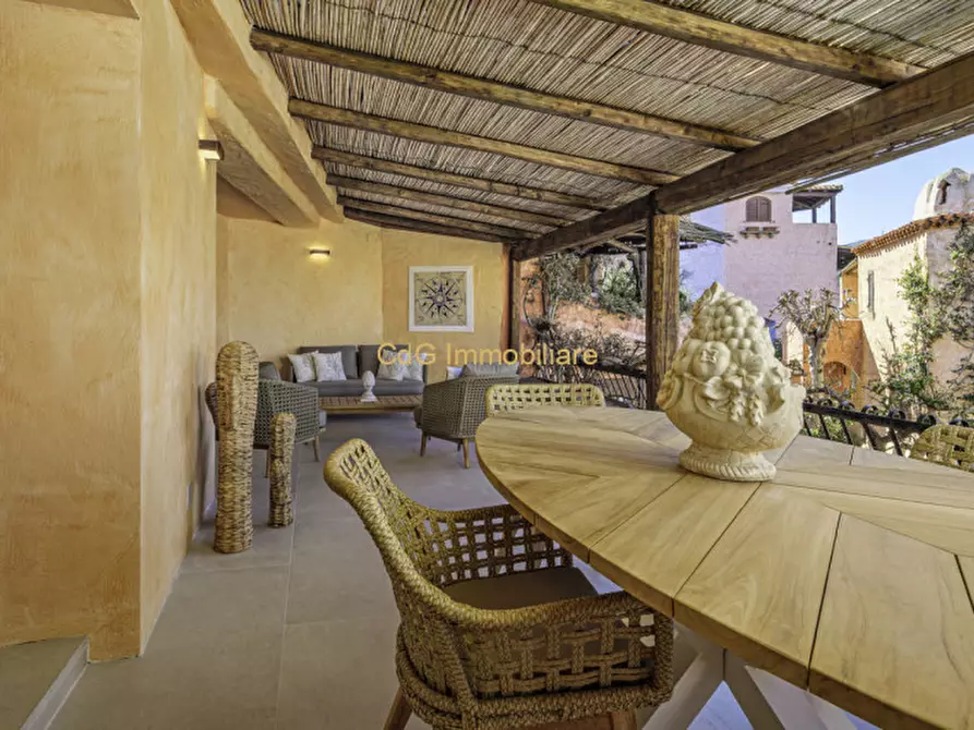 Immagine 20 di Appartamento in vendita  in promenade a Arzachena