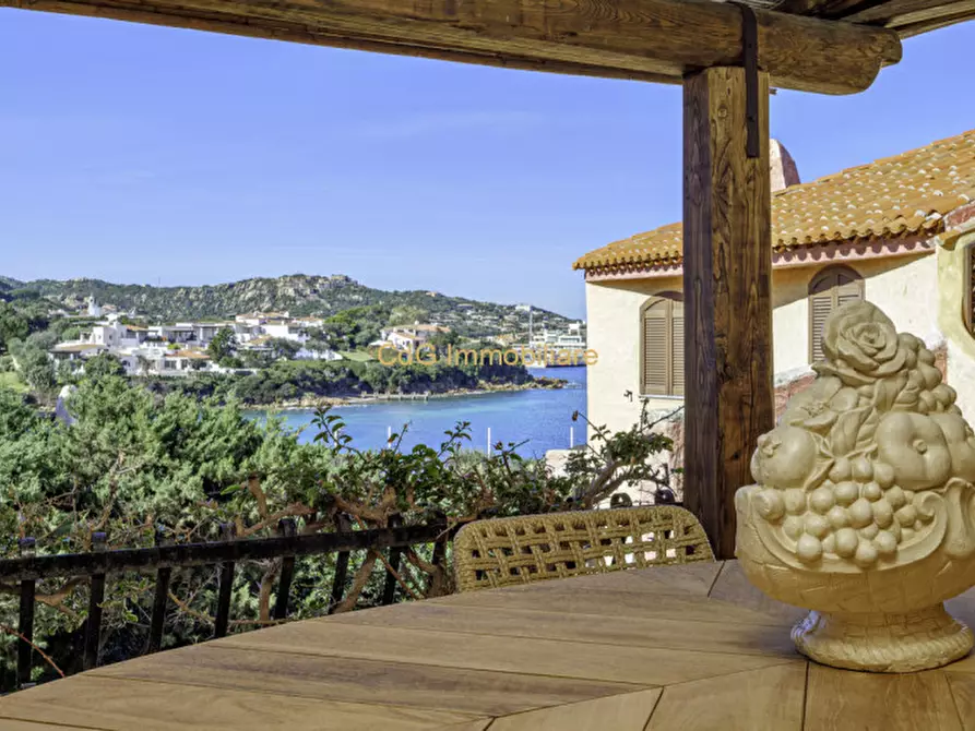 Immagine 21 di Appartamento in vendita  in promenade a Arzachena