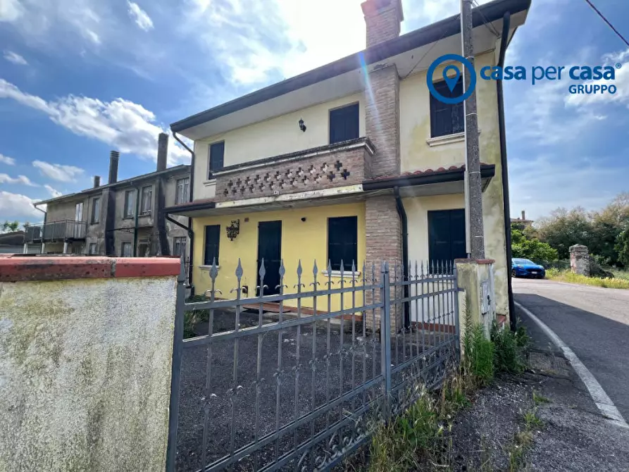 Immagine 2 di Casa bifamiliare in vendita  in Villanova Marchesana, Via Canalnovo a Villanova Marchesana