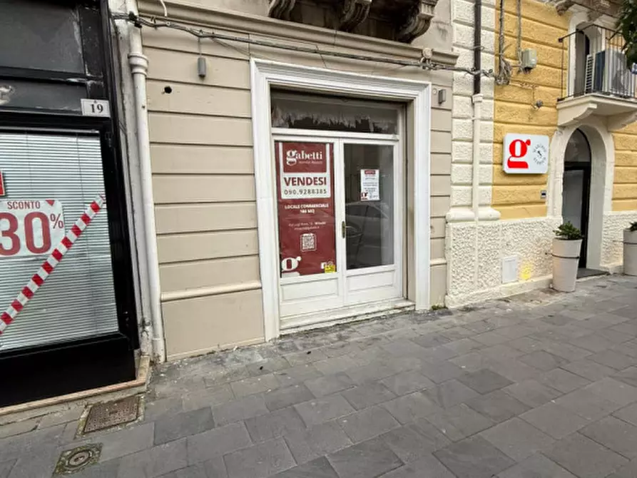 Immagine 9 di Negozio in vendita  in Via Domenico, 21 a Milazzo