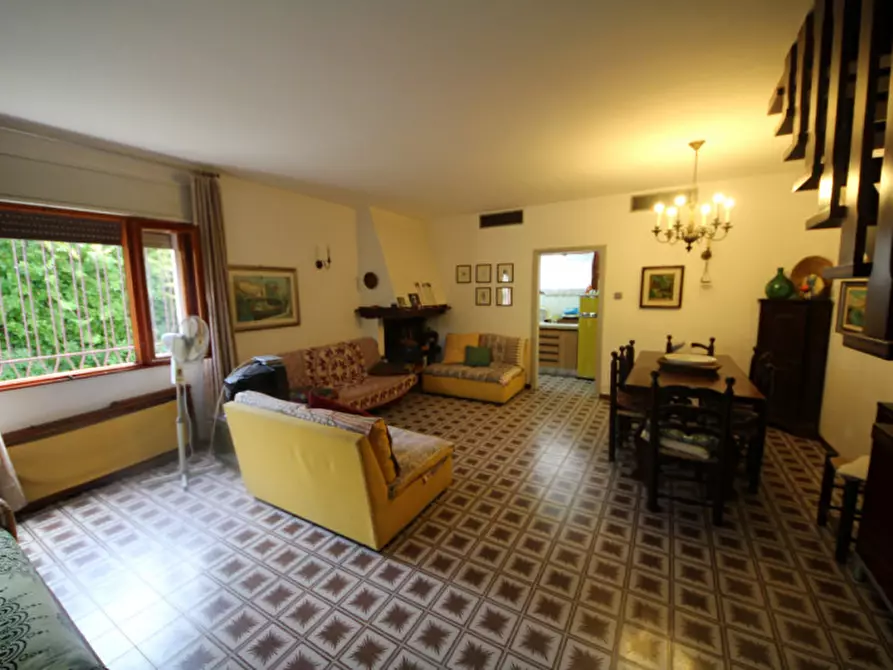 Immagine 1 di Casa bifamiliare in vendita  in Via Delle Tamerici a Rosolina