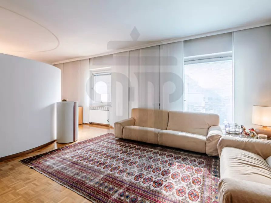 Immagine 1 di Appartamento in vendita  in Via Cesare Battisti a Bolzano
