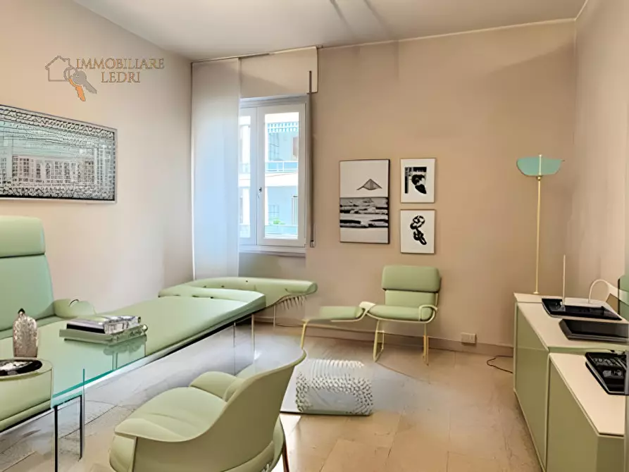 Immagine 2 di Appartamento in vendita  in via IV Novembre a Verona