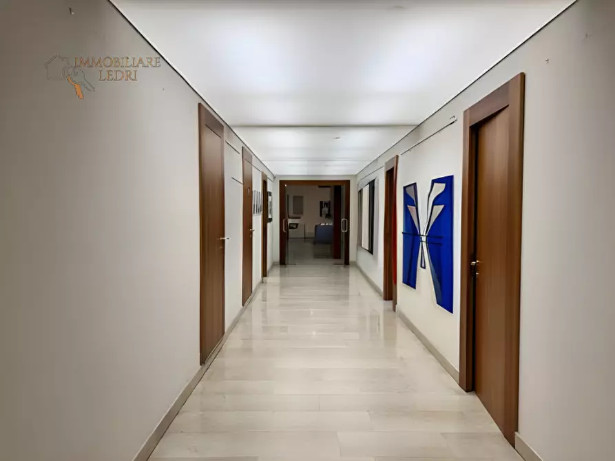 Immagine 5 di Appartamento in vendita  in via IV Novembre a Verona