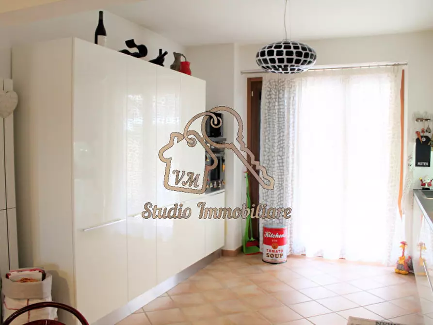 Immagine 9 di Appartamento in vendita  in Via Visano, 31 a Roma