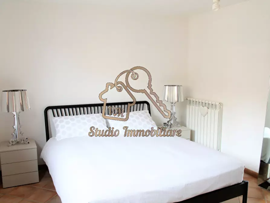 Immagine 15 di Appartamento in vendita  in Via Visano, 31 a Roma