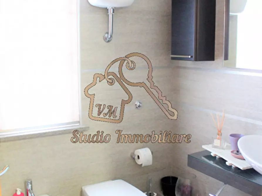 Immagine 17 di Appartamento in vendita  in Via Visano, 31 a Roma