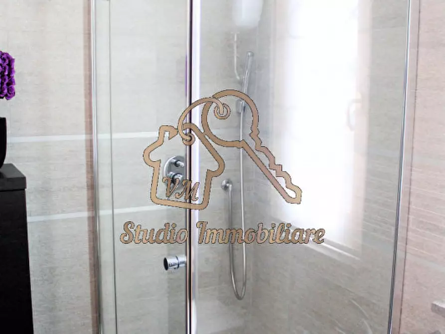 Immagine 18 di Appartamento in vendita  in Via Visano, 31 a Roma