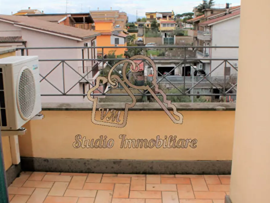 Immagine 21 di Appartamento in vendita  in Via Visano, 31 a Roma