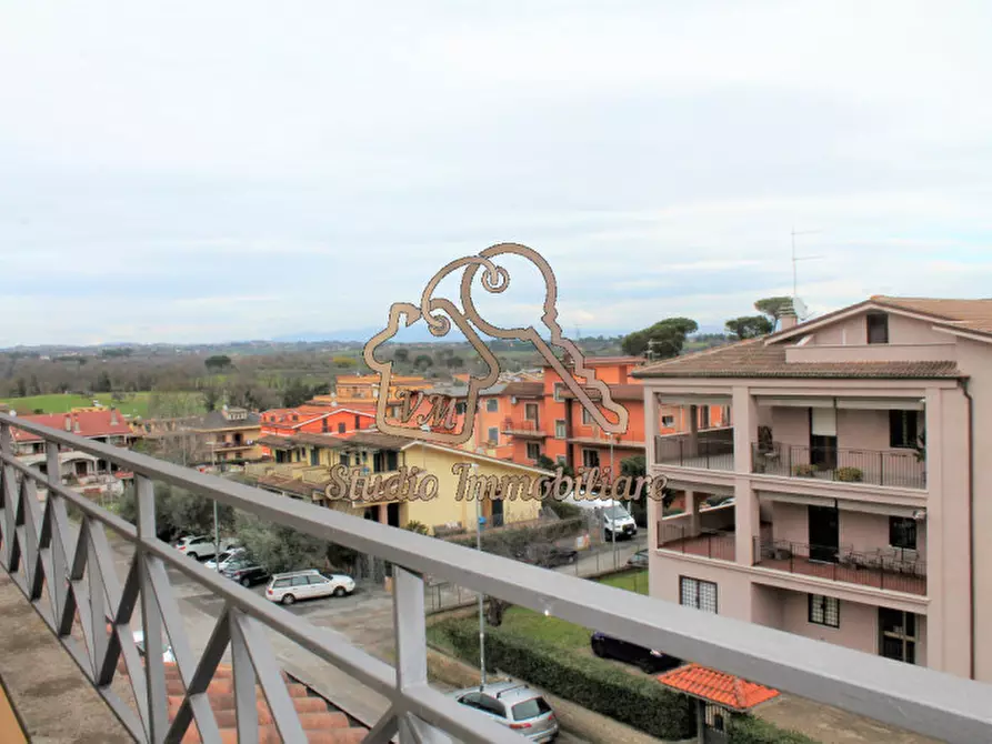 Immagine 22 di Appartamento in vendita  in Via Visano, 31 a Roma