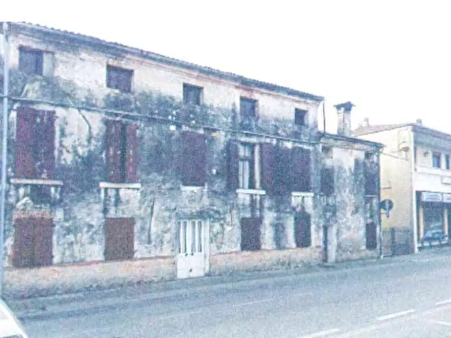 Immagine 1 di Casa indipendente in vendita  in Via Stazione, 36 a Vedelago