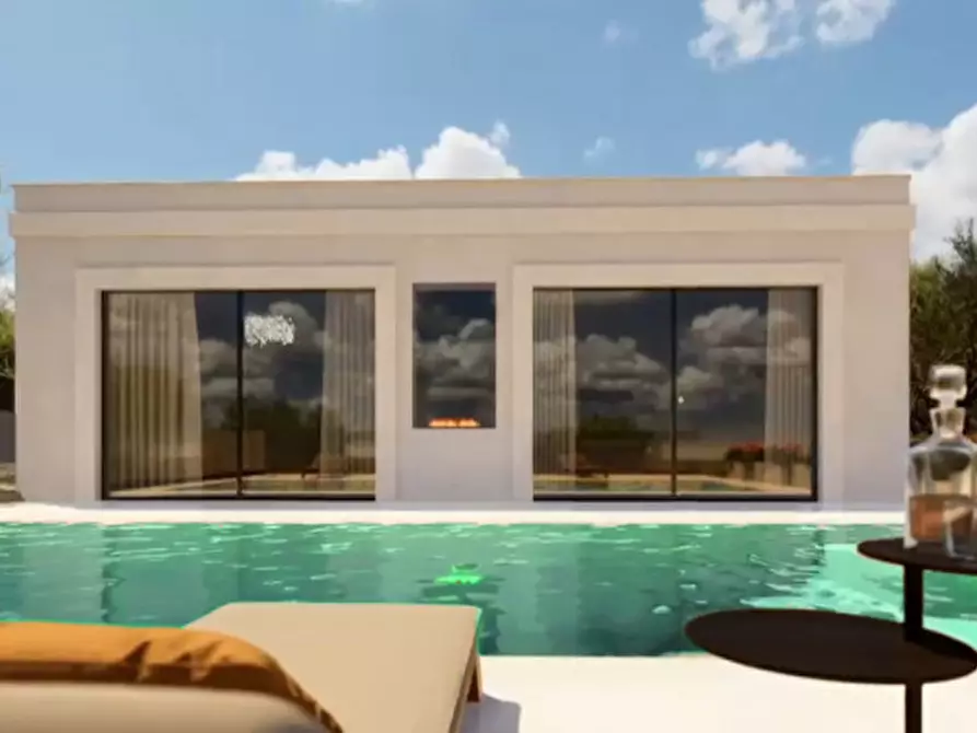 Immagine 4 di Villa in vendita  in EGUE a Fasano