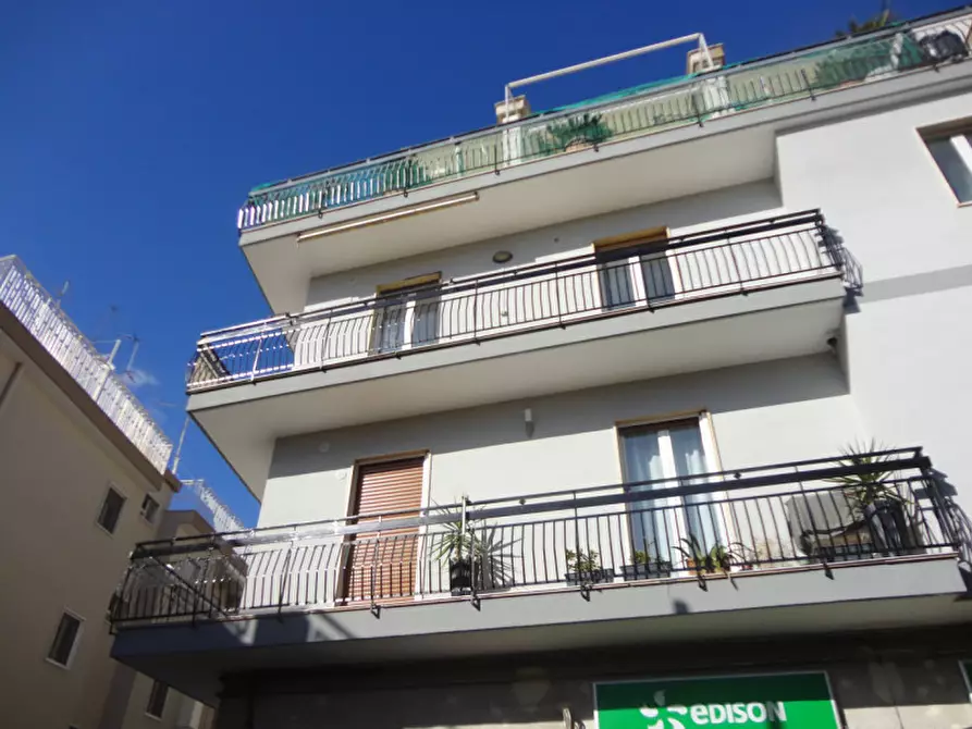 Immagine 2 di Appartamento in vendita  in via kennedy a Modugno