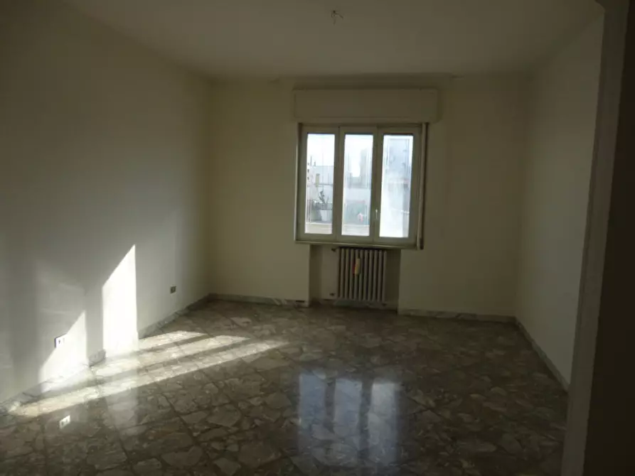 Immagine 14 di Appartamento in vendita  in via kennedy a Modugno