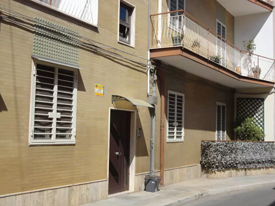 Immagine 3 di Appartamento in vendita  in via kennedy a Modugno